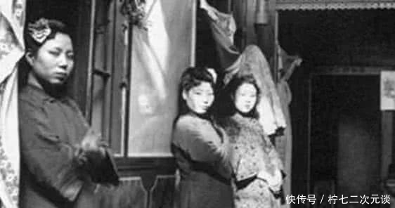 贴身|罕见老照片：溥仪和太监“同框”，慈禧贴身女官气质佳