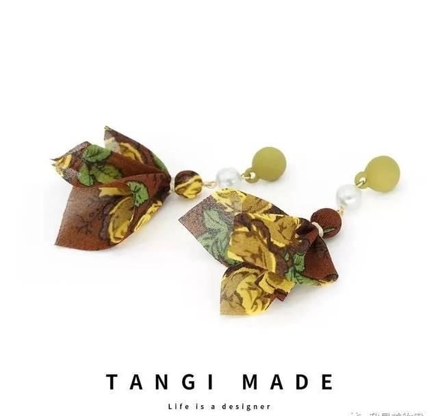 碎花|可甜可盐的碎花品类,什么必入什么会爆雷