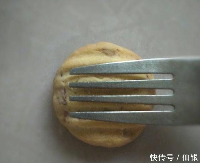  好吃|家里能做的有玫瑰香味的饼干很好吃