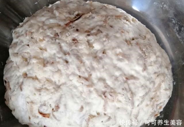 掀开|每年秋后,我家发面时都加“这一样”,掀开锅盖的那一刻,馋哭了