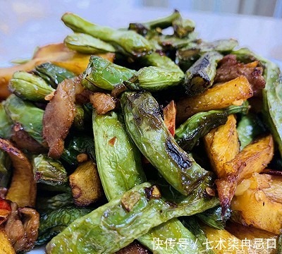 郫县豆瓣酱|干煸豆角土豆的做法