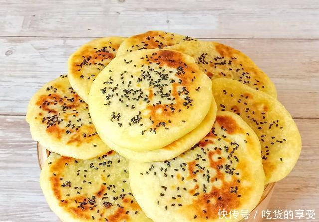 好吃|外婆30年的烙饼诀窍,全程详细教你,烙出的饼柔润不发硬,超好吃