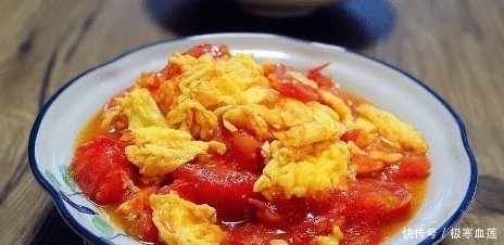  做出来的菜|难怪饭店的西红柿炒蛋那么好吃,原来多加了一勺它,两碗米不够吃