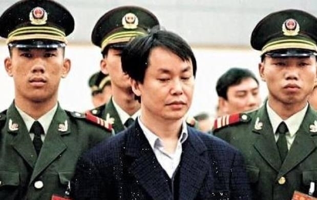  世纪|“世纪贼王”张子强枪决前, 为何对妻子说: 后悔认识你?