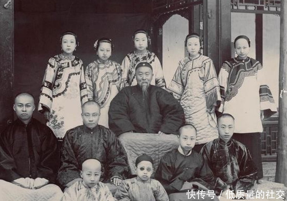 妻妾|晚清朝廷重臣李鸿章家族老照片：妻妾惊艳漂亮，儿孙清俊满堂！