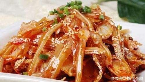 新鲜的猪耳朵|猪耳朵能做什么菜,卤猪耳朵很好吃,黄酒跟猪耳朵搭配很美味