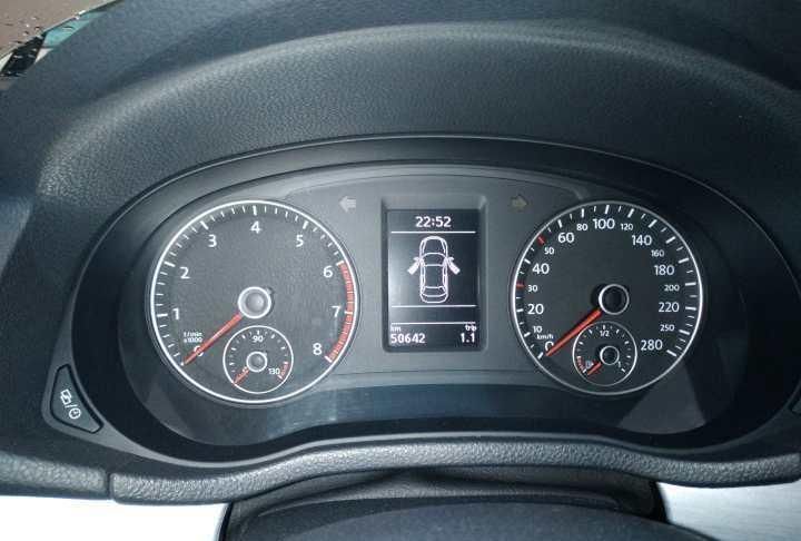 买辆|大众帕萨特新车低至13万,花11万买辆开了五年的二手帕萨特图啥