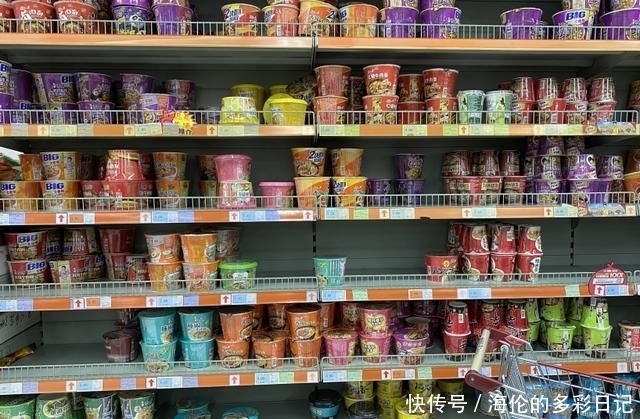  套路|方便面的面饼上，设有这个“小套路”，程序员：难怪总是吃不饱