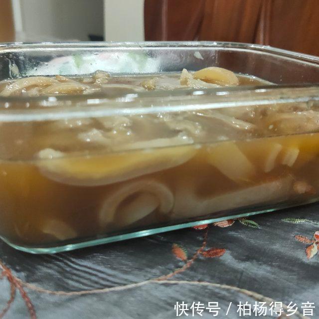  爽滑|肉皮冻，Q弹爽滑，满满的胶原蛋白
