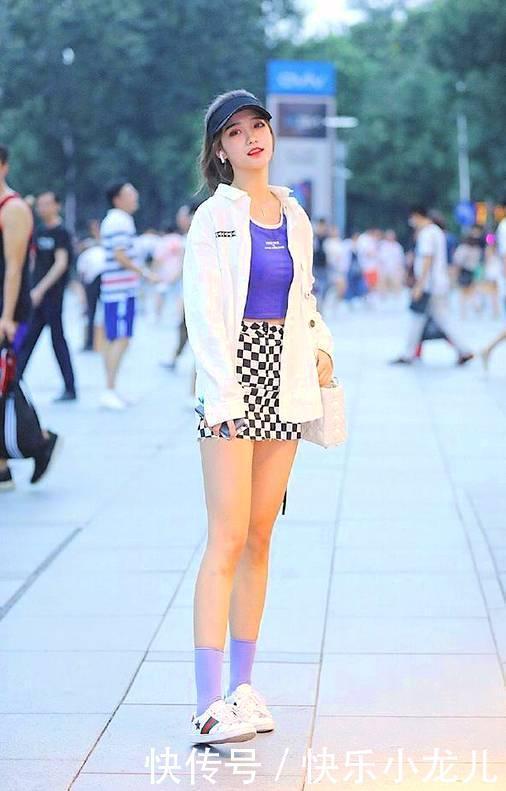  短裙|休闲显瘦的短裙，让人时尚起来，一般人比不了！