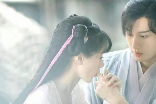 李宏毅|还记得《变形计》骂李宏毅“人渣”的女孩吗今留长发美到不敢认