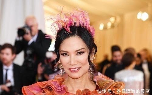 刚刚开始|女儿躺赚270亿？净身出户的邓文迪，真正的野心刚刚开始