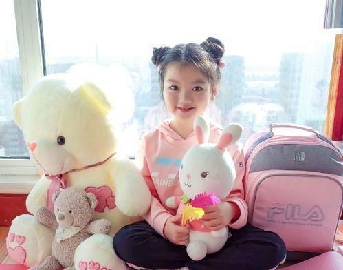 模样|那个曾经年入百万的阿拉蕾,为了弟弟不停赚钱,如今长成这副模样