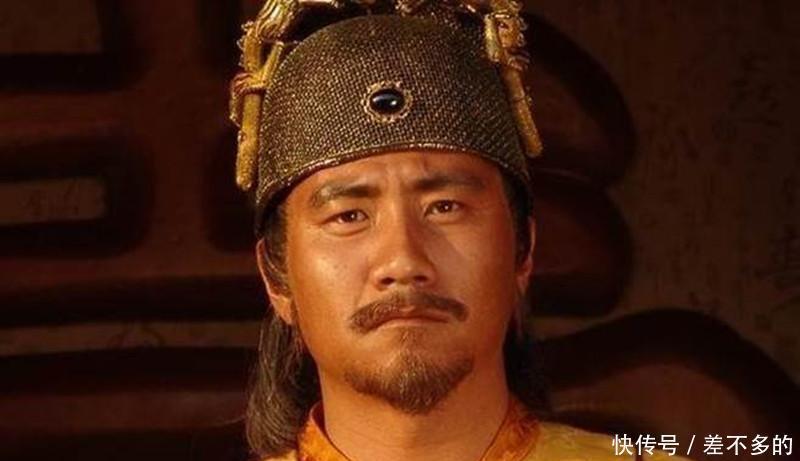 别人|朱元璋将父母埋葬在别人施舍的一块山坡上,谁料想这里竟是龙脉