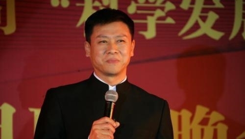 胡亚捷|胡亚捷与妻子3次离婚大战,为何不但没得逞反而还“割地赔款”?