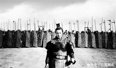 审美观念|秦始皇陵出土国宝,揭开秦人穿衣服的秘密他们原来喜欢这样!