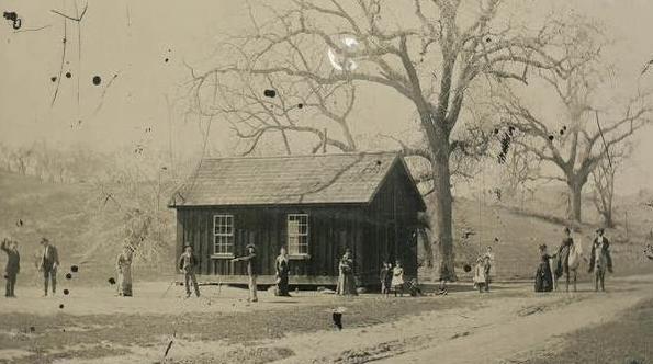 老照片|男子2元买3张老照片，却被告知值500万，只因照片中的这个人