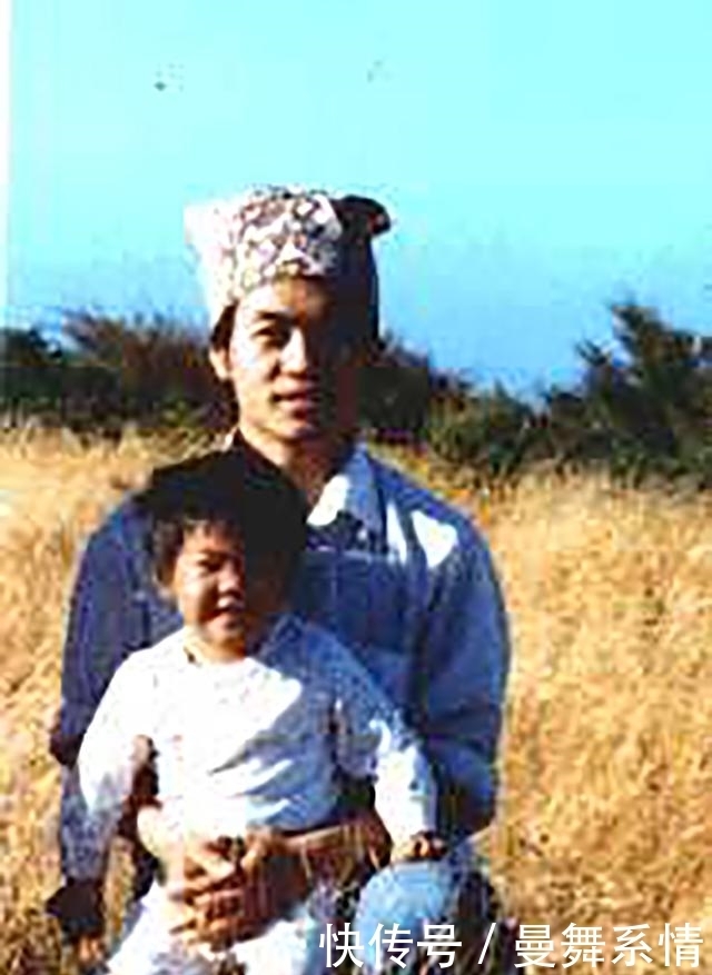 诗人|诗人顾城26年前杀妻后自杀，他的独子木耳现状如何？