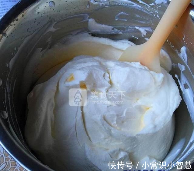 简单|草莓千层蛋糕,一口锅就能做,做法简单,营养美味!