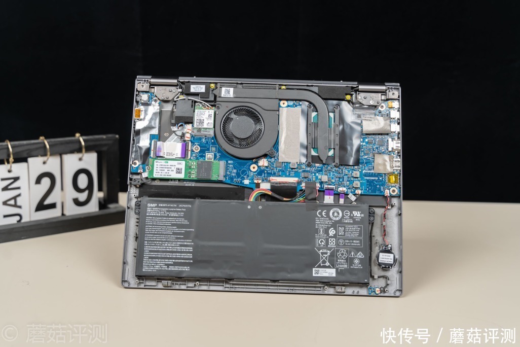  翻转|极致轻薄，自由翻转，细节出众、宏碁蜂鸟Spin 5百变2K轻薄本 评测