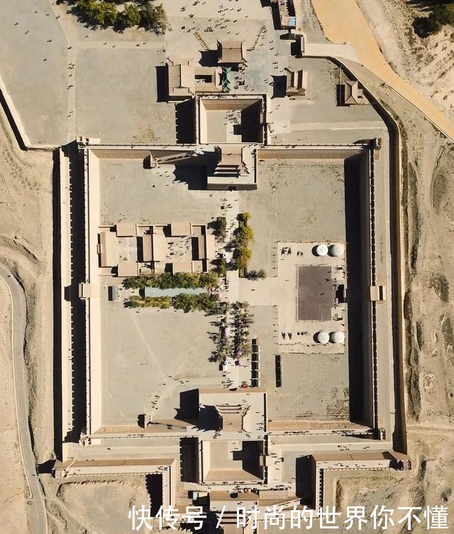 还要|陷阱公厕,还要毁掉多少个敦煌