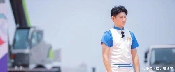 综艺|吴奇隆因被安保“按倒”上了热搜,却无意中暴露了综艺的“乱象”