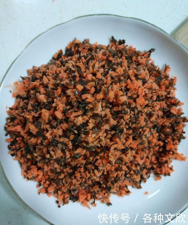 胡萝卜|全麦鸡肉包,用粗粮做的肉馅包子,吃起来味道就是不一样