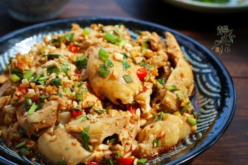 下饭|鸡腿最棒的吃法,不炒也不炸,简单一做,爽翻味蕾,下酒又下饭